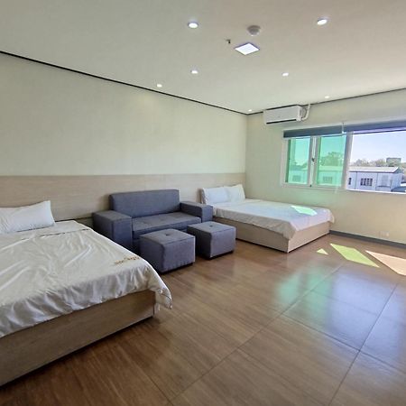 Emmaus Condotel Анхелес Екстериор снимка