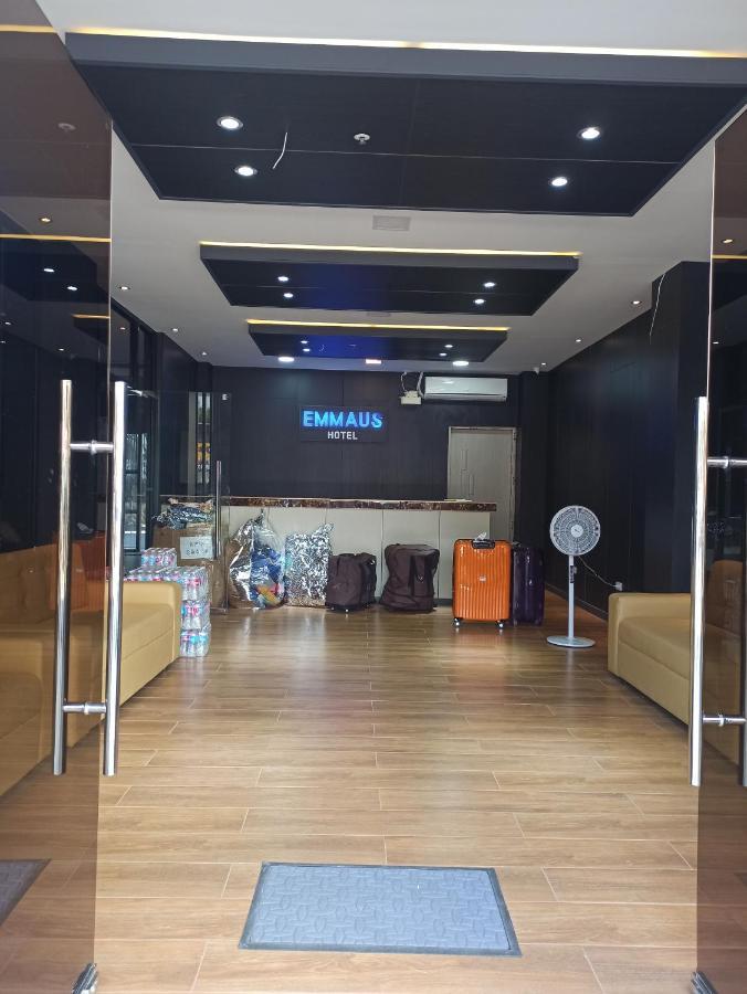 Emmaus Condotel Анхелес Екстериор снимка