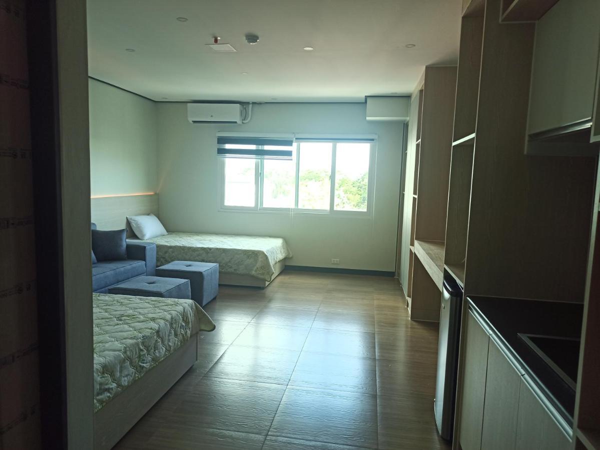 Emmaus Condotel Анхелес Екстериор снимка