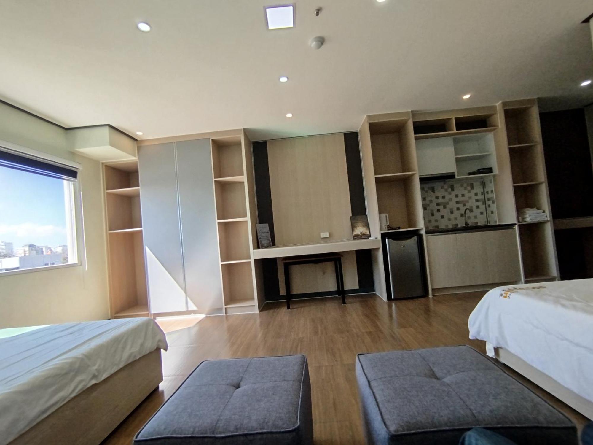 Emmaus Condotel Анхелес Екстериор снимка