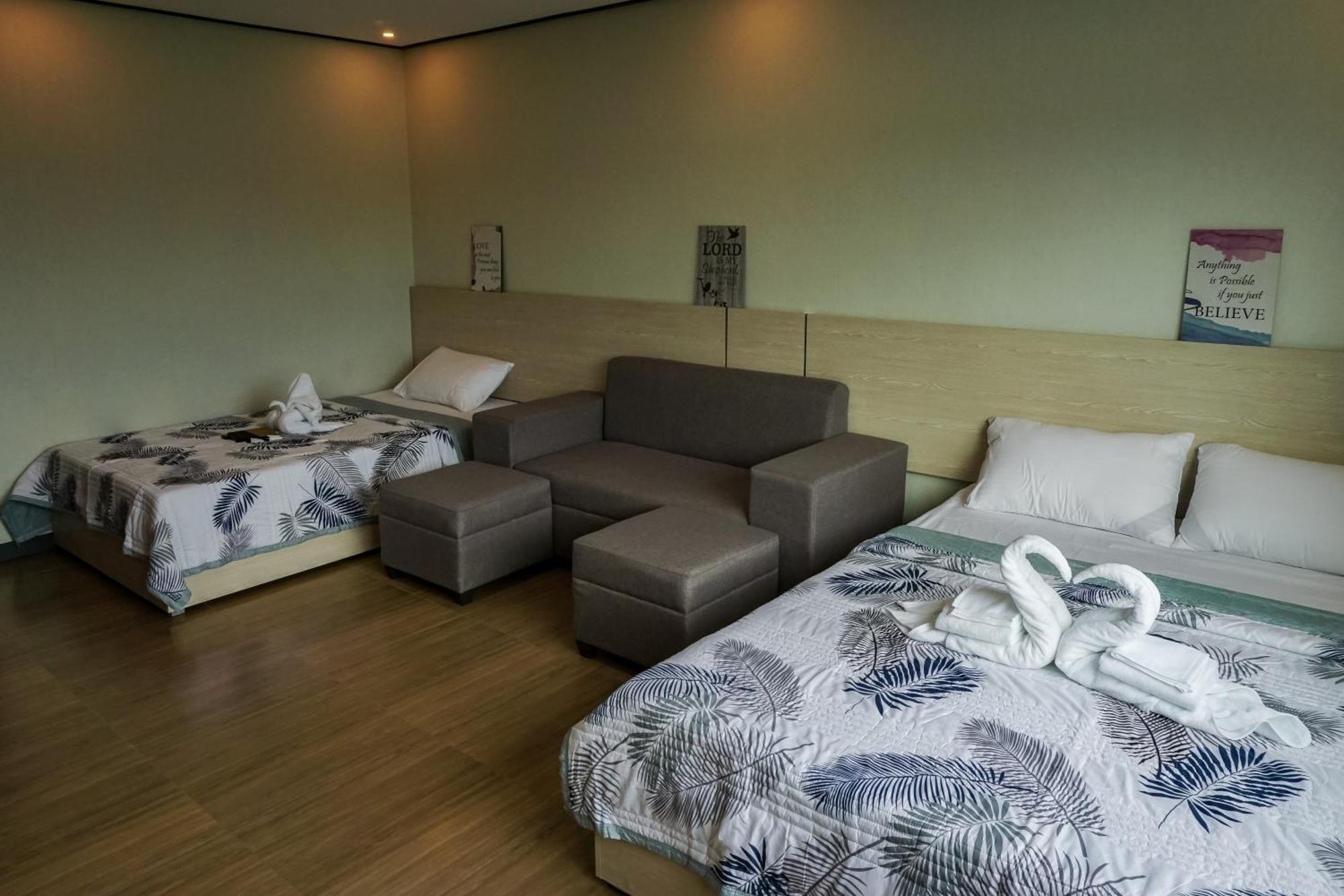 Emmaus Condotel Анхелес Екстериор снимка